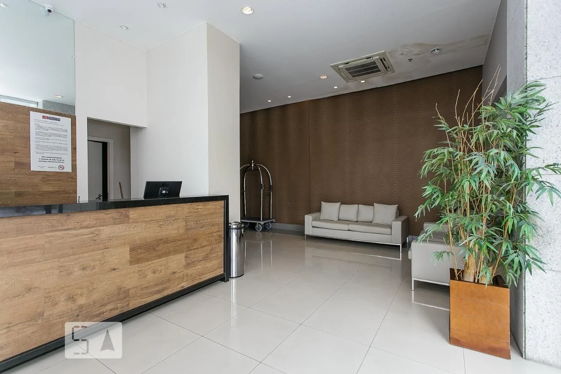 Furnished 2-bedroom apartment with a balcony — photo 11
