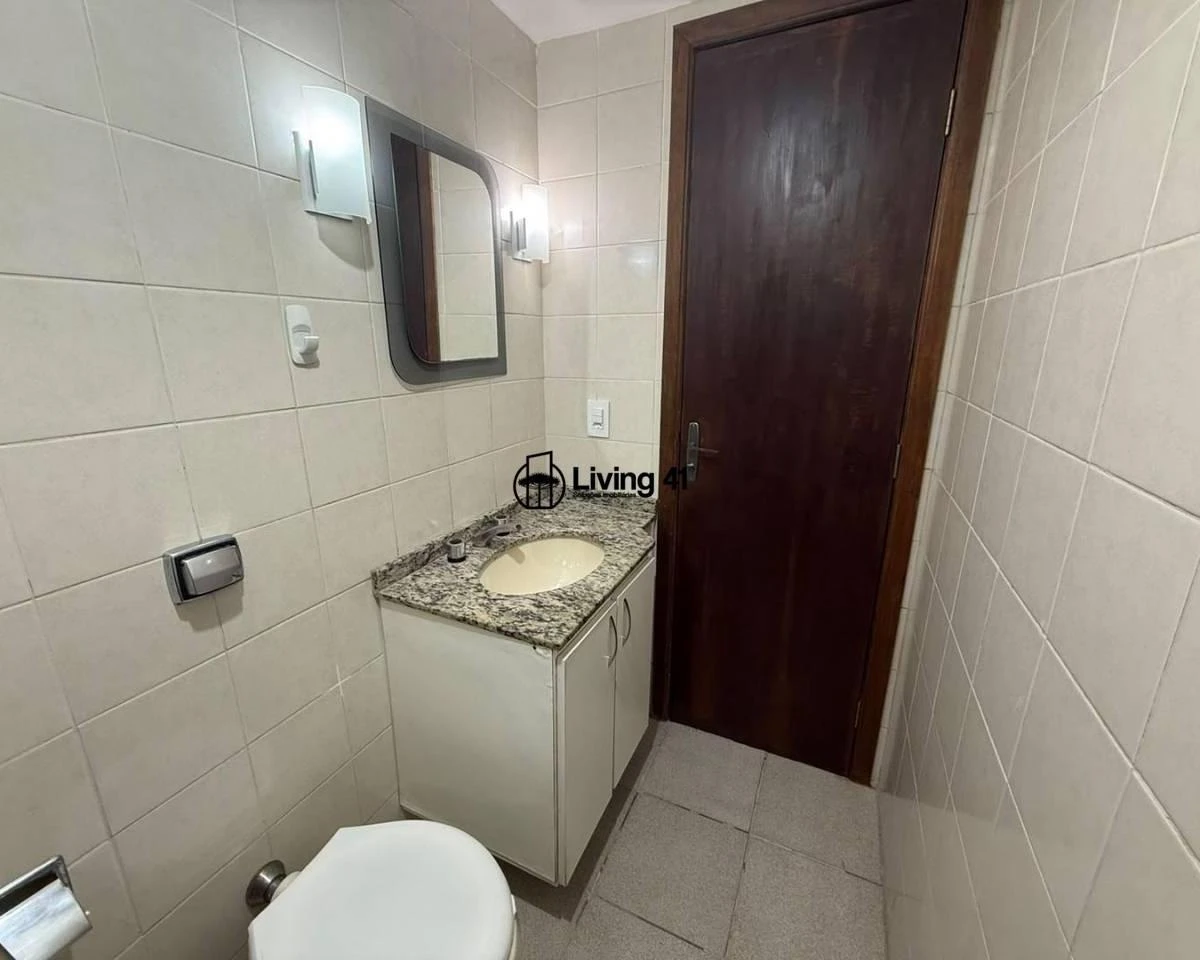 84 m² apartment with 3 bedrooms and a balcony — photo 33