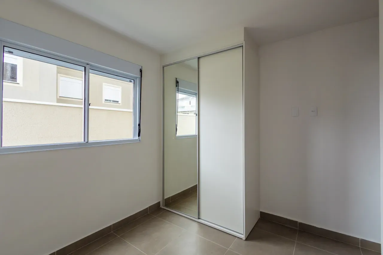2-bedroom apartment with a washing machine in Curitiba — photo 15