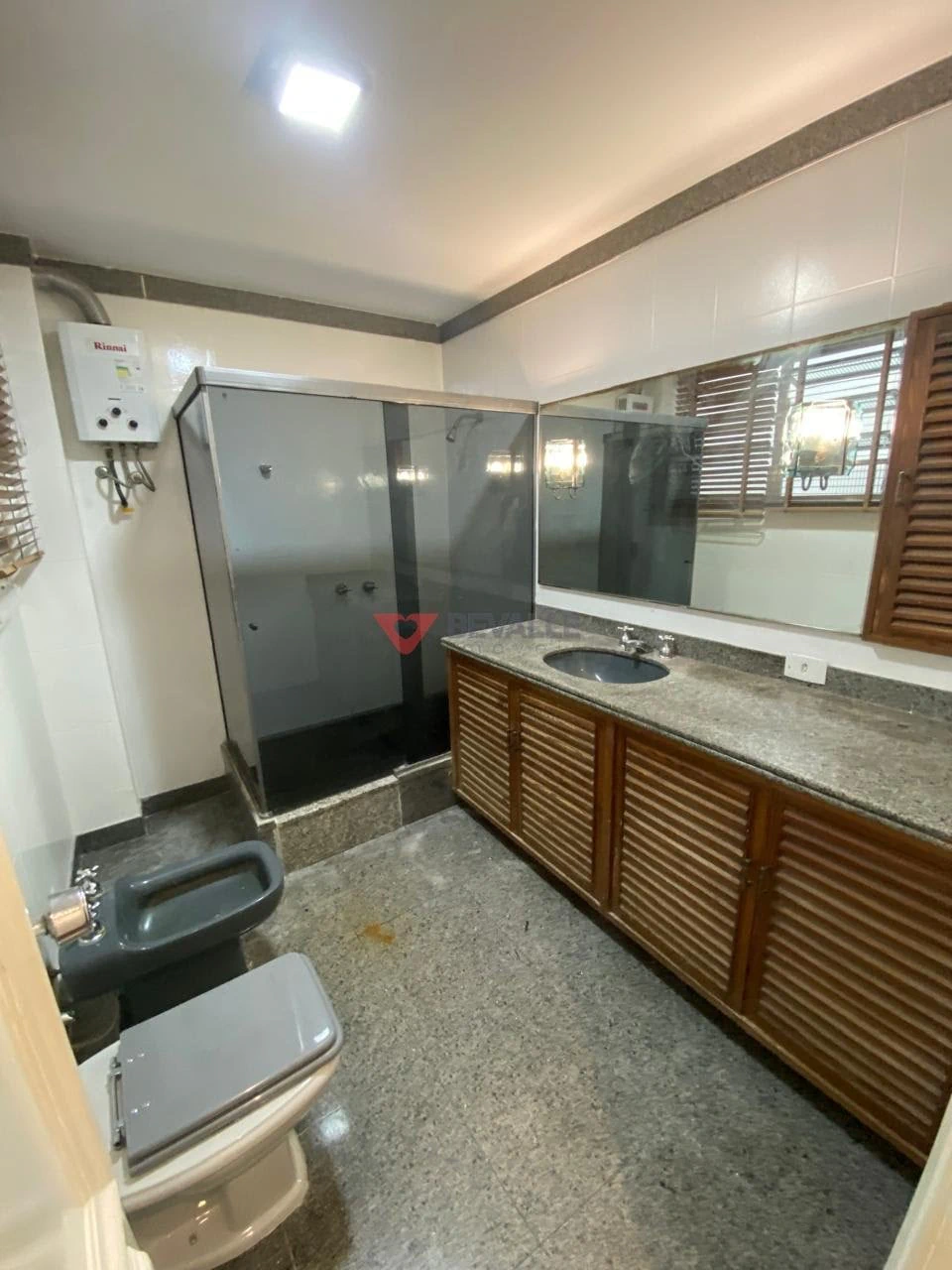 Квартира в оренду з 4 спальнями та 210 м² — photo 19