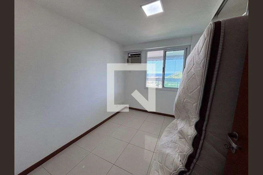 Top-floor apartment with 198 m², 4 bedrooms and 3 parking — photo 17