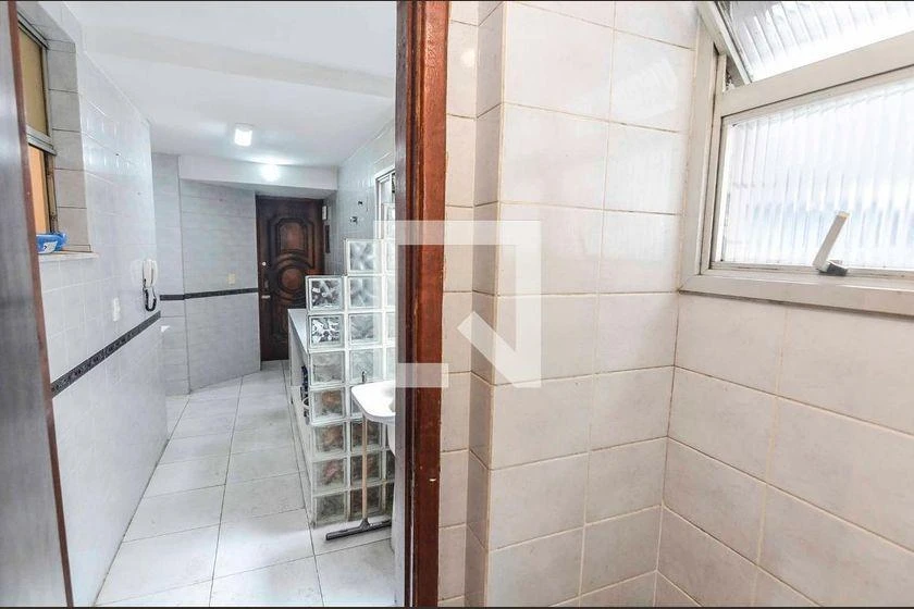 2-bedroom apartment with a mountain view in Rio de Janeiro — photo 9