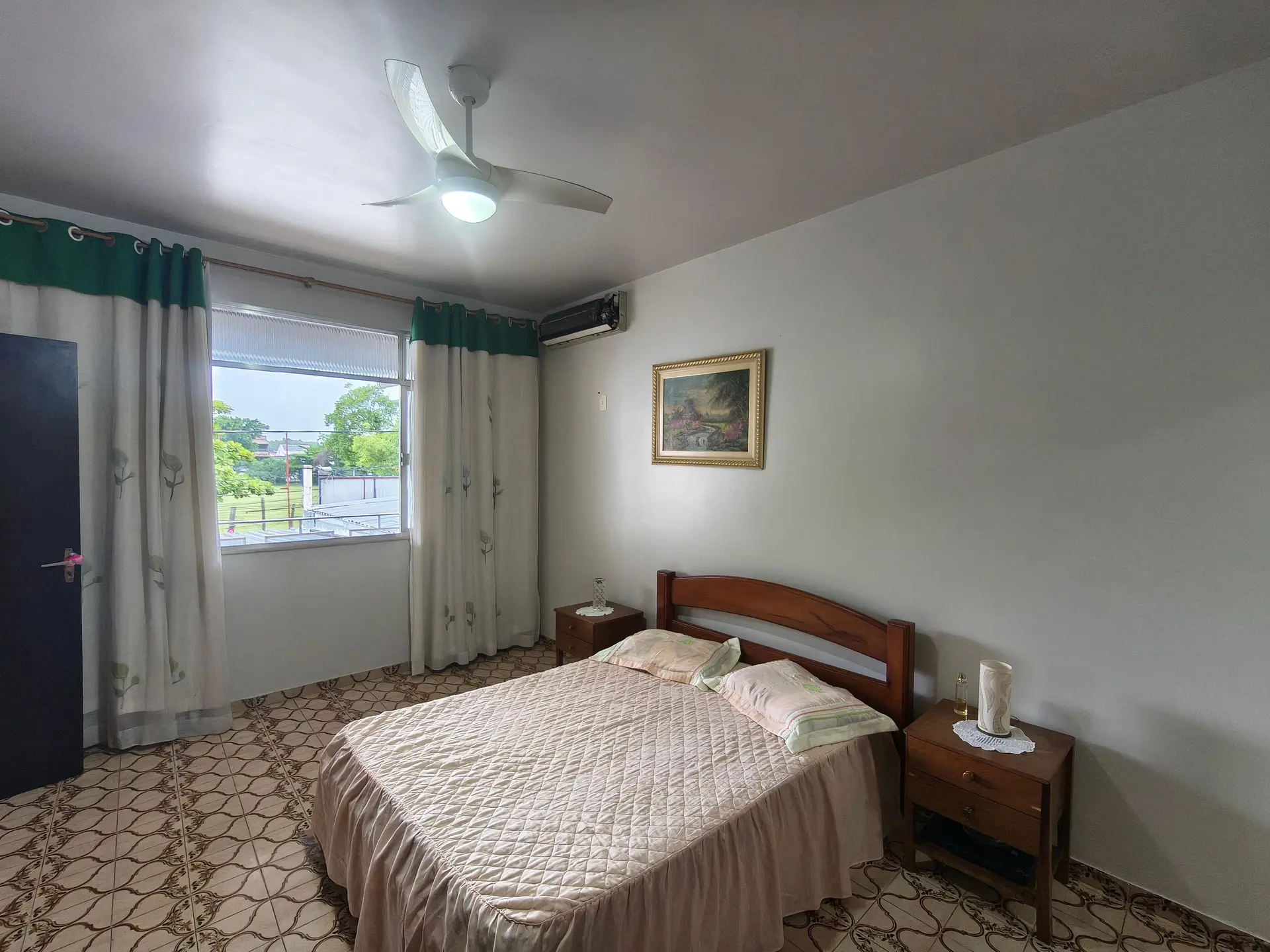 Furnished house with 5 bedrooms and 5 bathrooms — photo 73