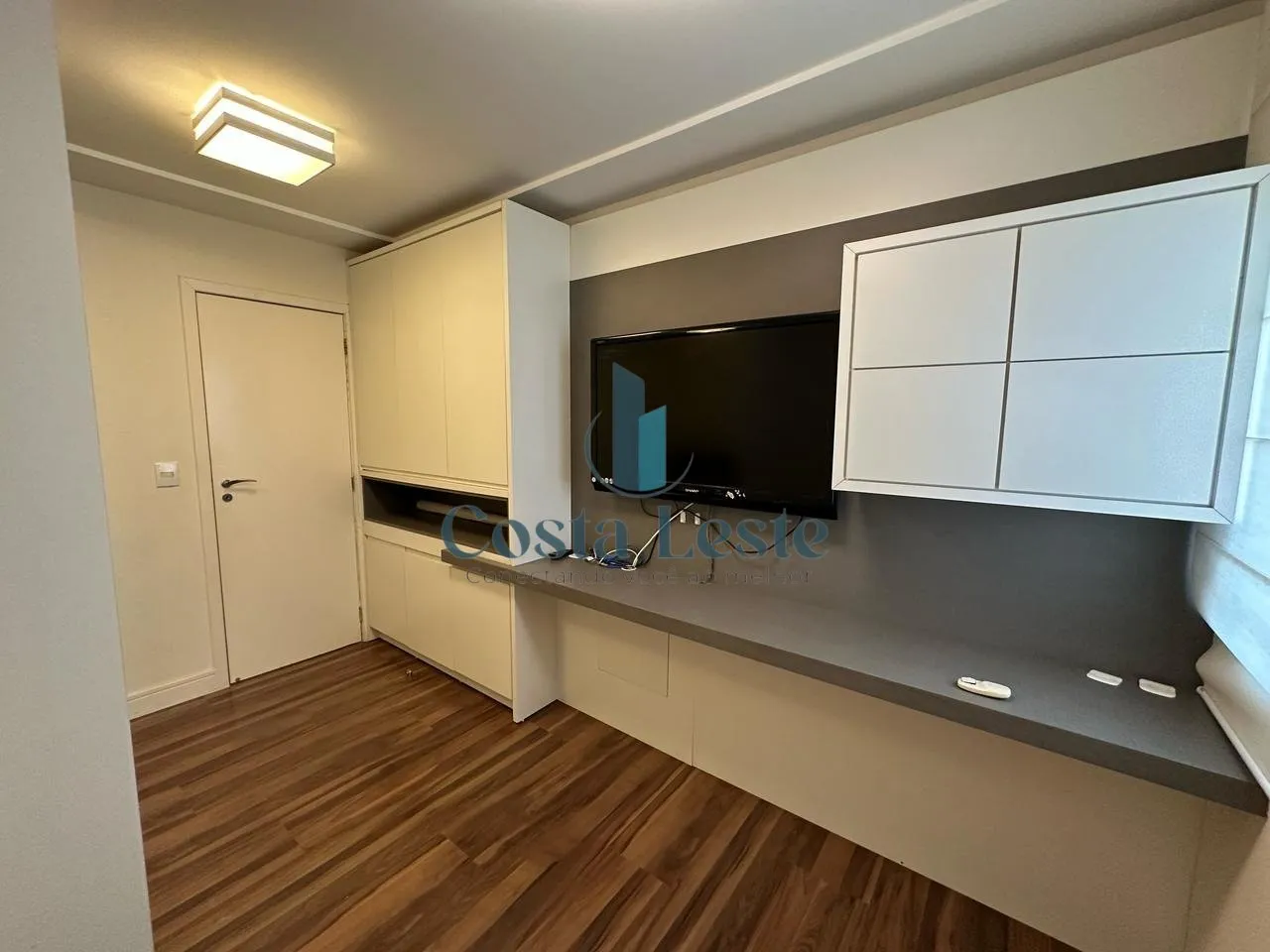 Furnished apartment, 142 m², with a grill on the balcony — photo 19