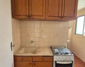 Apartamento com piso de madeira ou laminado, Centro — photo 13