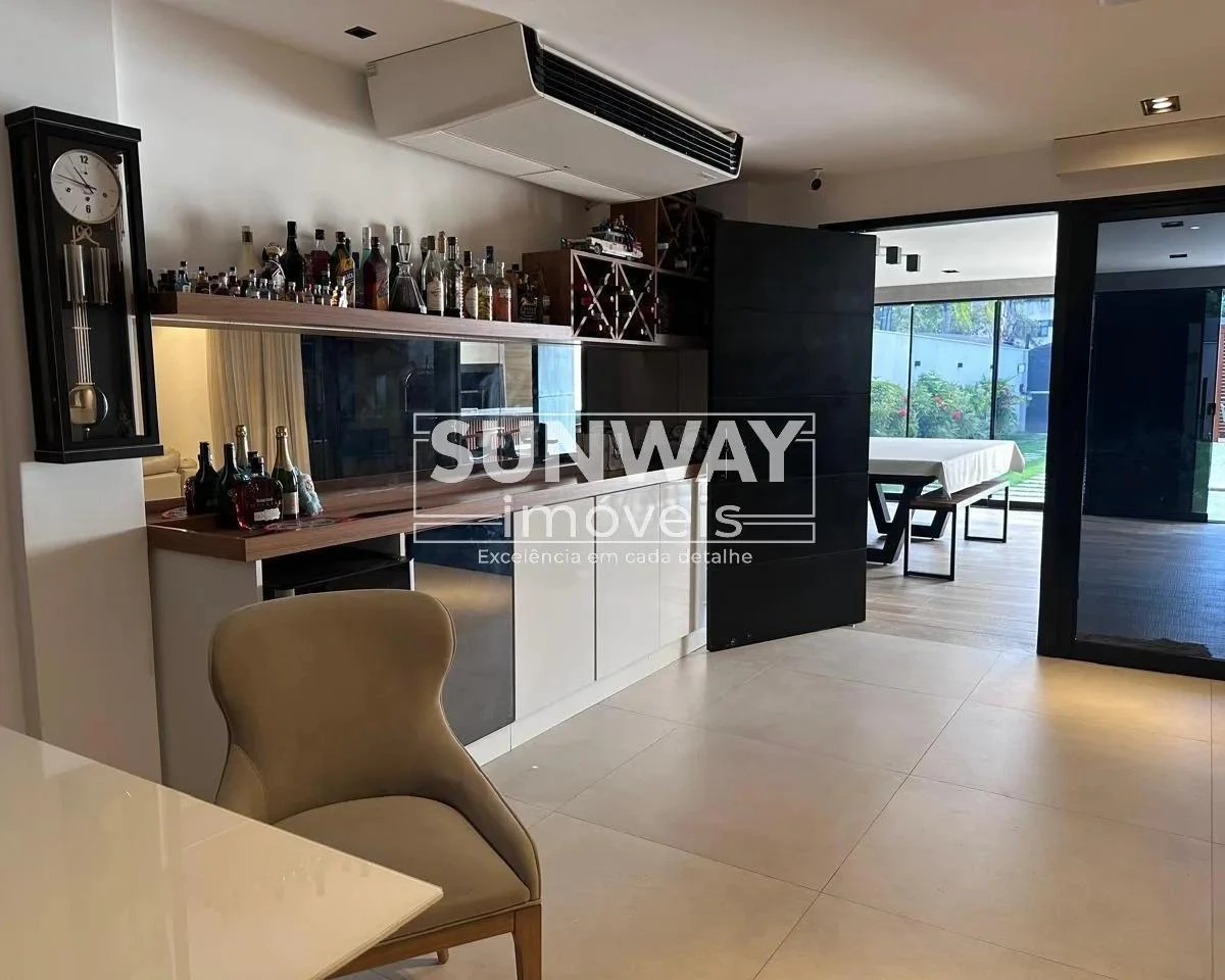 Робоче місце та 6 спалень: будинок 410 м² — photo 7