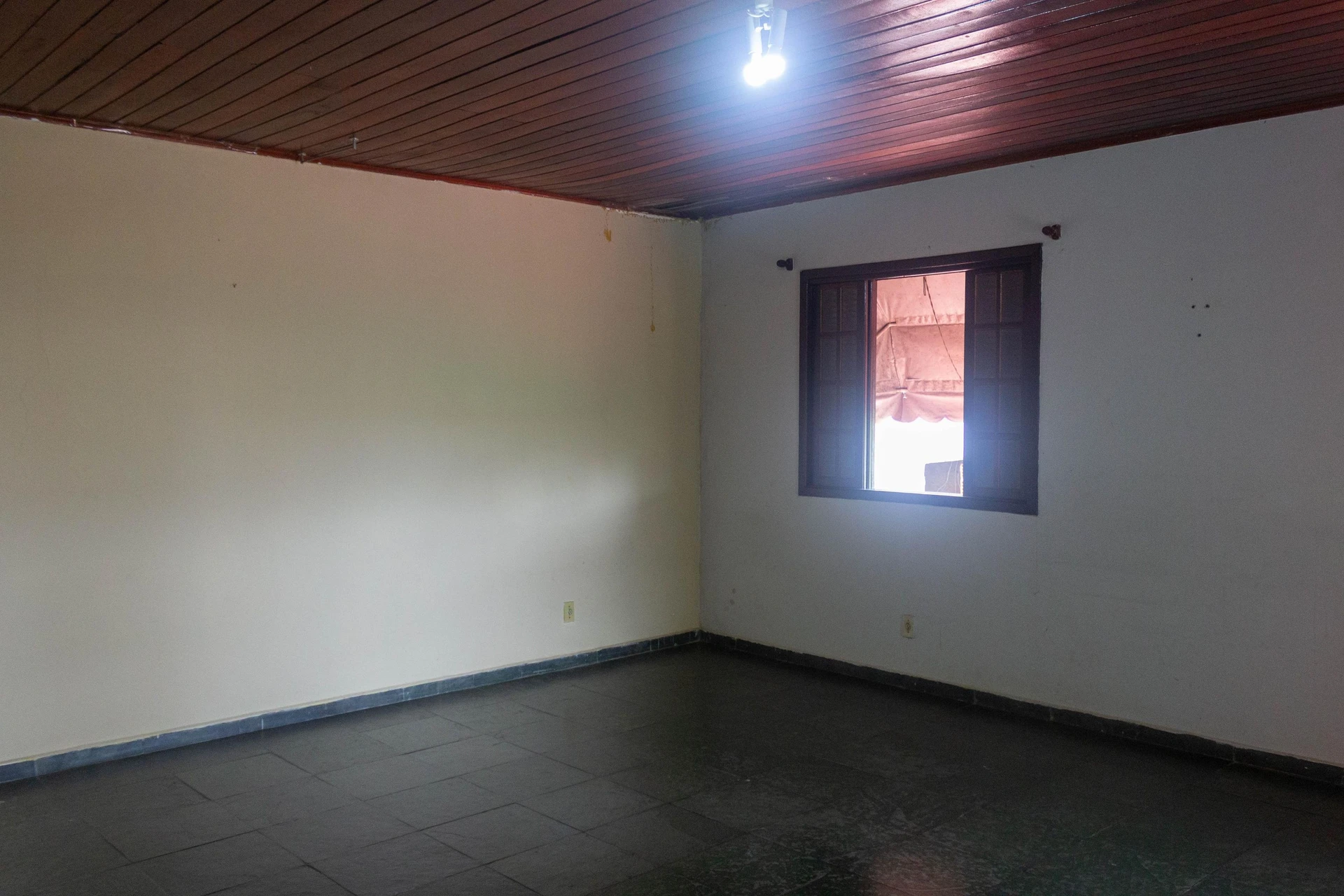 Casa de 3 dormitorios con bañera — photo 16