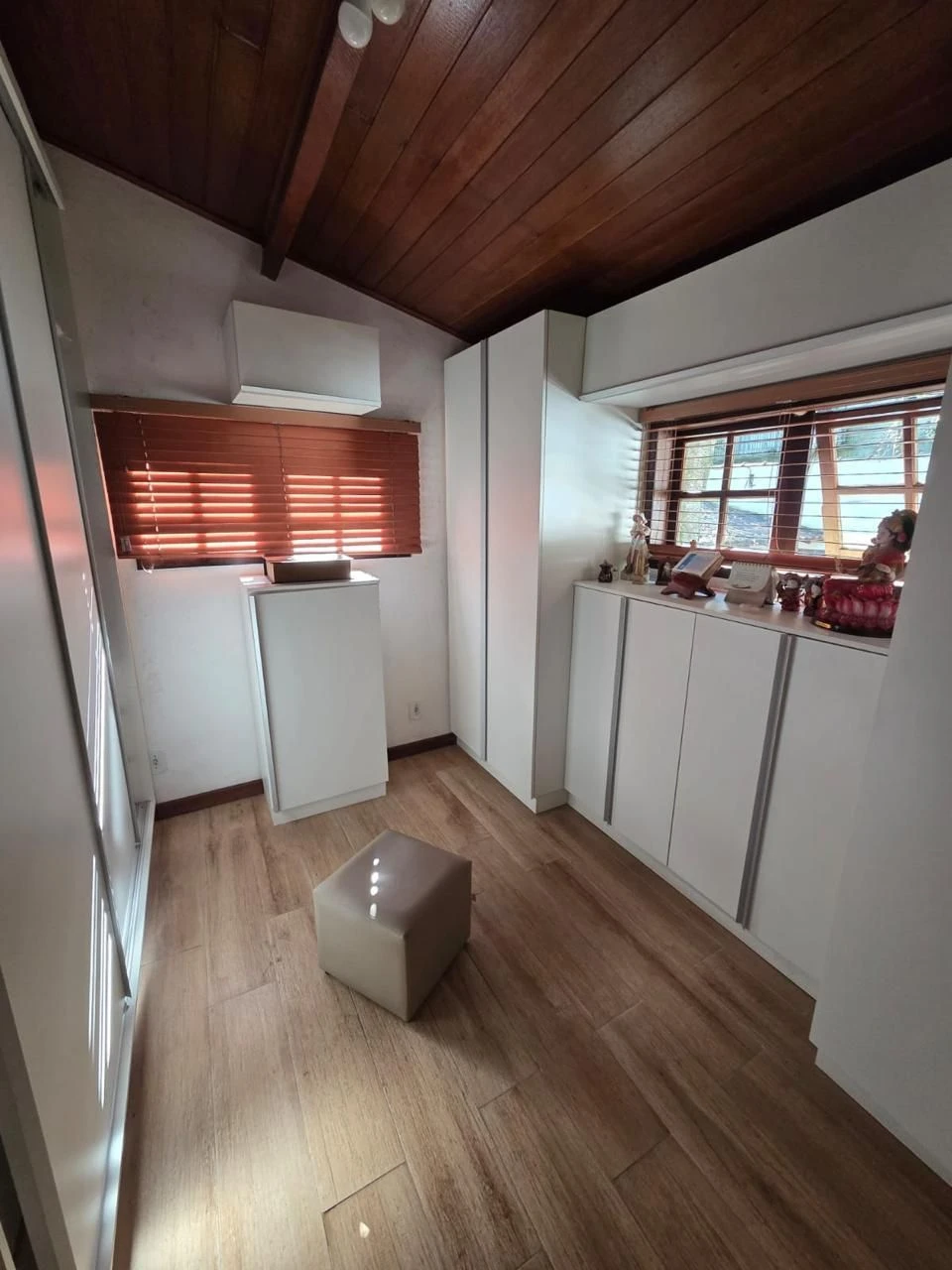 Furnished 1-bedroom house with 2 bathrooms and parking — photo 10