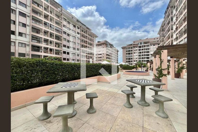 Apartamento de 2 quartos em condomínio com academia — photo 22