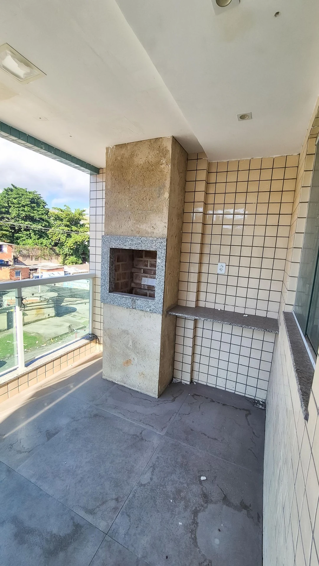 Apartment with 2 bedrooms and a balcony with grill — photo 4