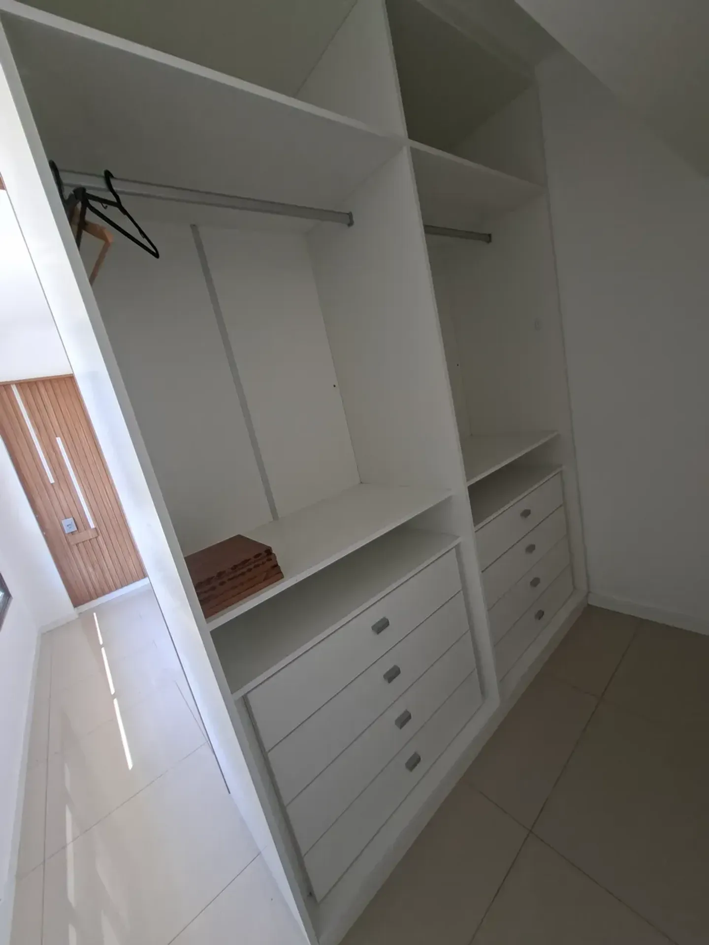 Apartment with 4 bedrooms and 4 bathrooms and 2 parking spots — photo 22