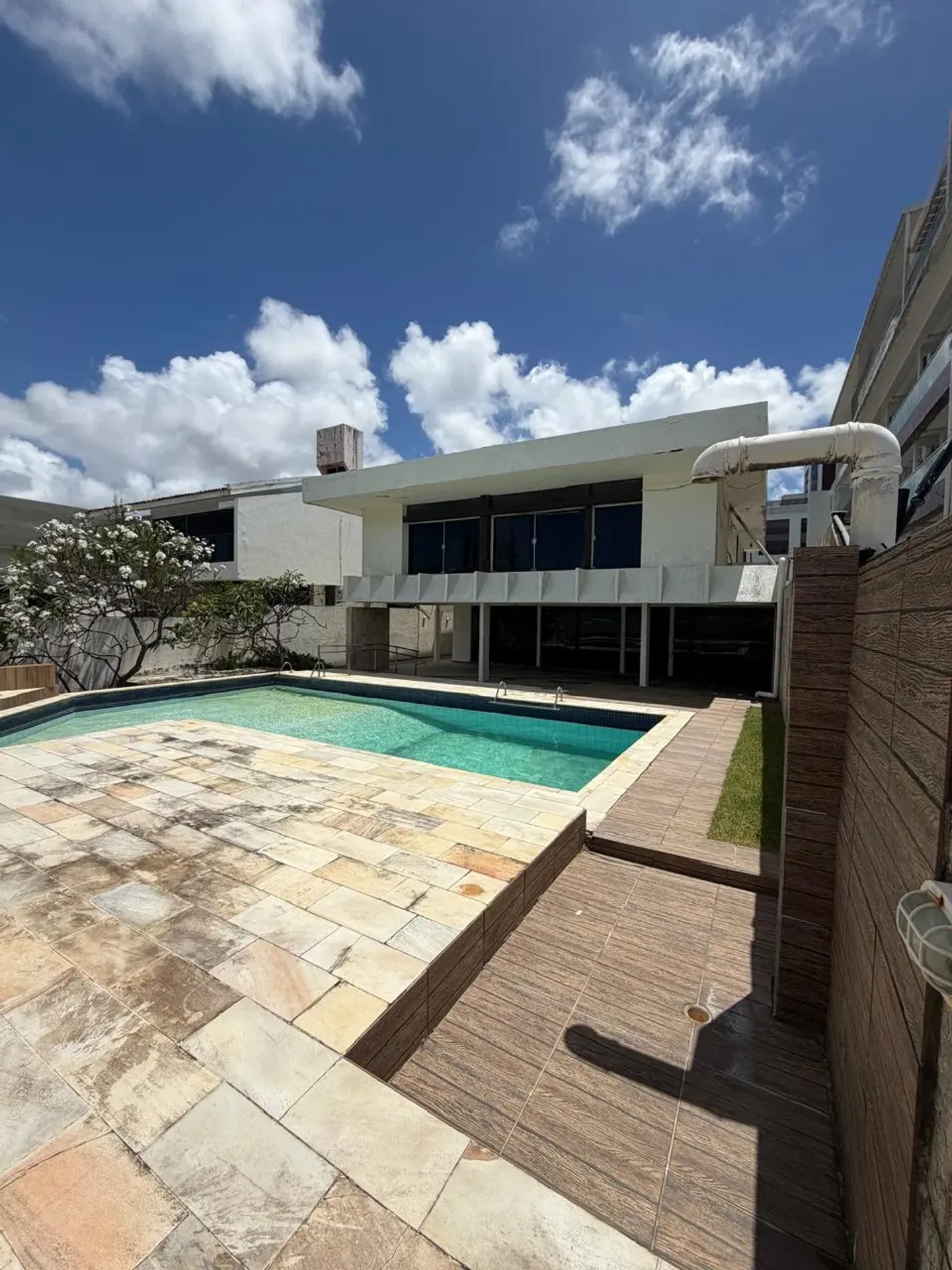 4-bedroom house with a water view in João Pessoa — photo 6