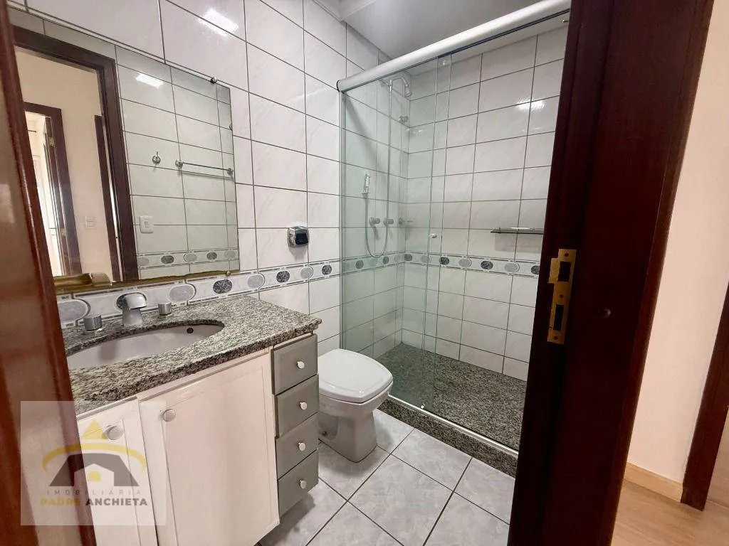 Apartamento de 3 dormitorios con balcón — photo 9