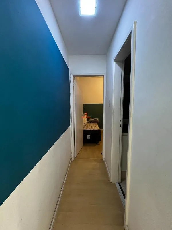 One-bedroom apartment with a washing machine — photo 9