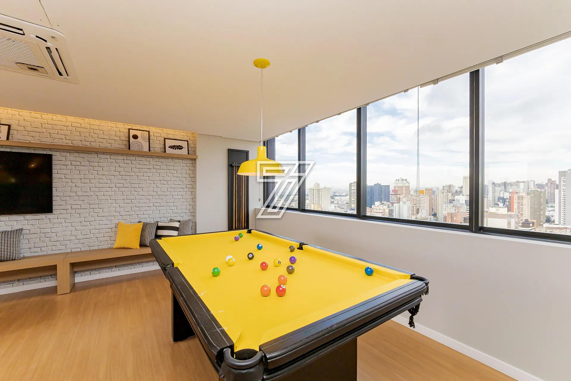 Floor-to-ceiling windows in a one-bedroom apartment, 29 m² — photo 24