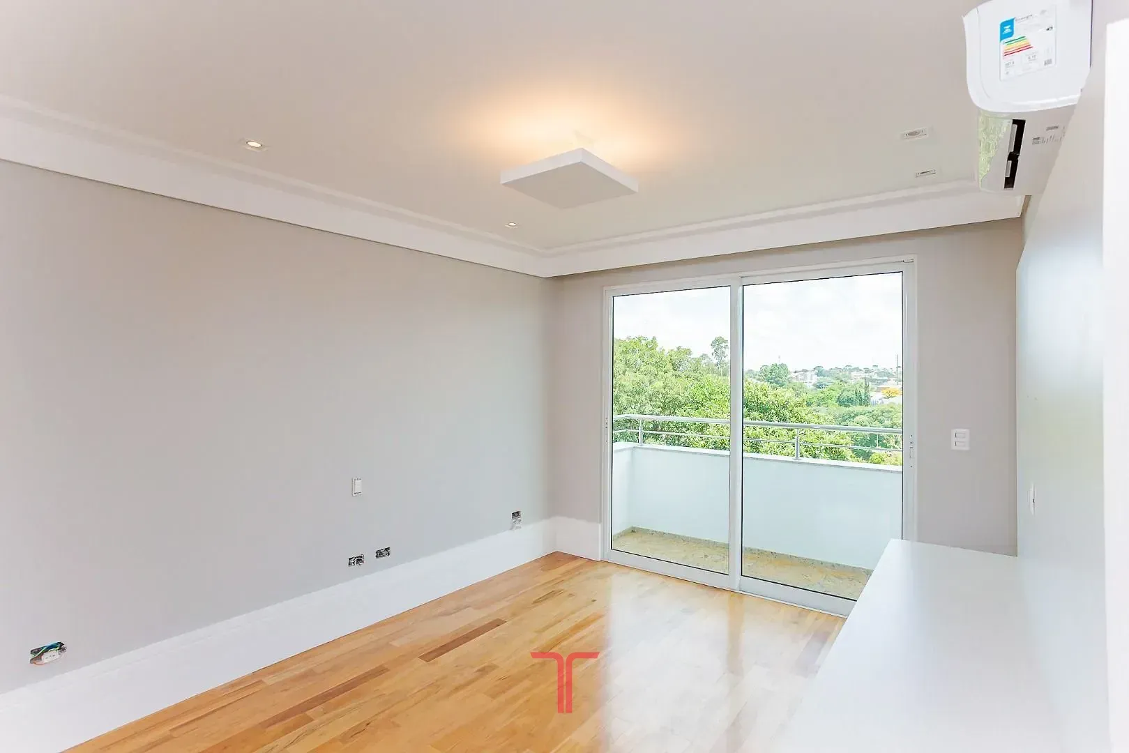 Дом 550 м² с 5 спальнями и приватным садом — photo 25