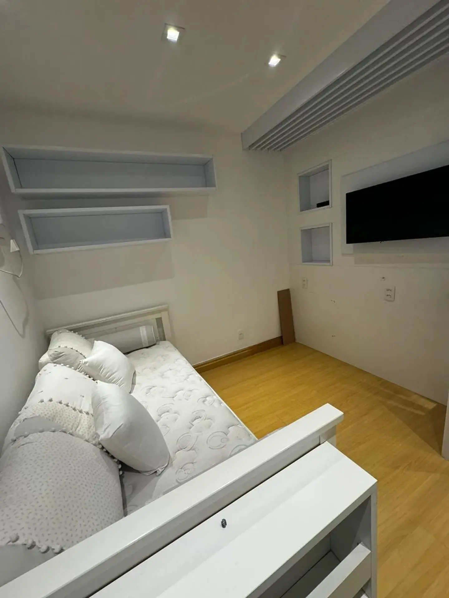 Furnished 1-bedroom apartment with 1 parking space 109 m² — photo 5
