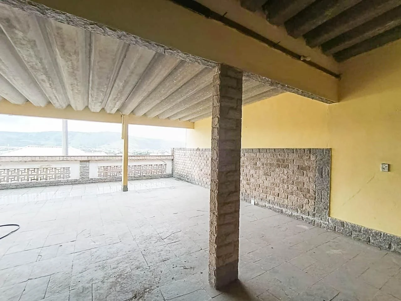 Дом 215 м² с рабочим местом и садом — photo 25
