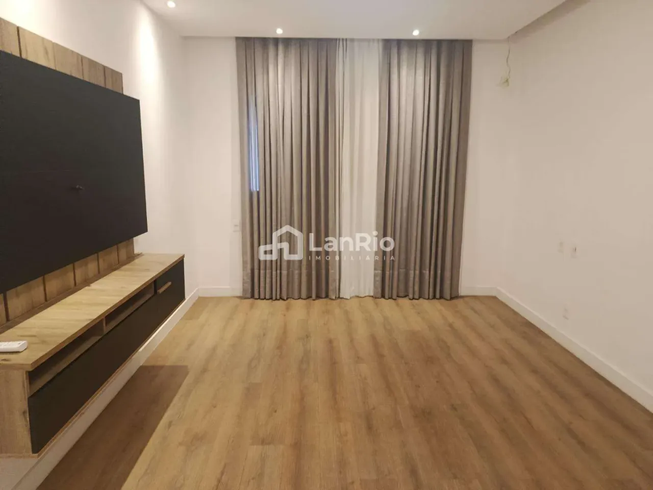 Casa com 5 quartos e 5 suítes, com varanda — photo 16