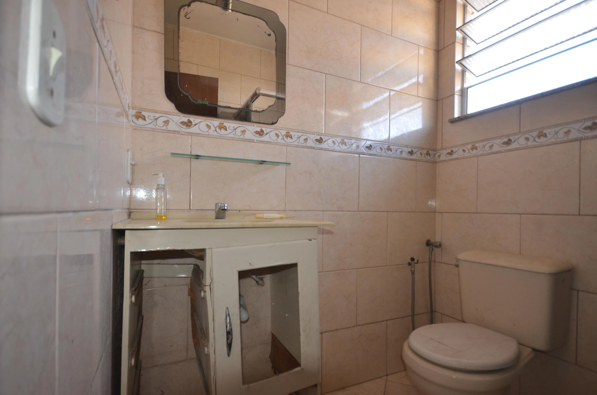 2-bedroom house with a washing machine — photo 5