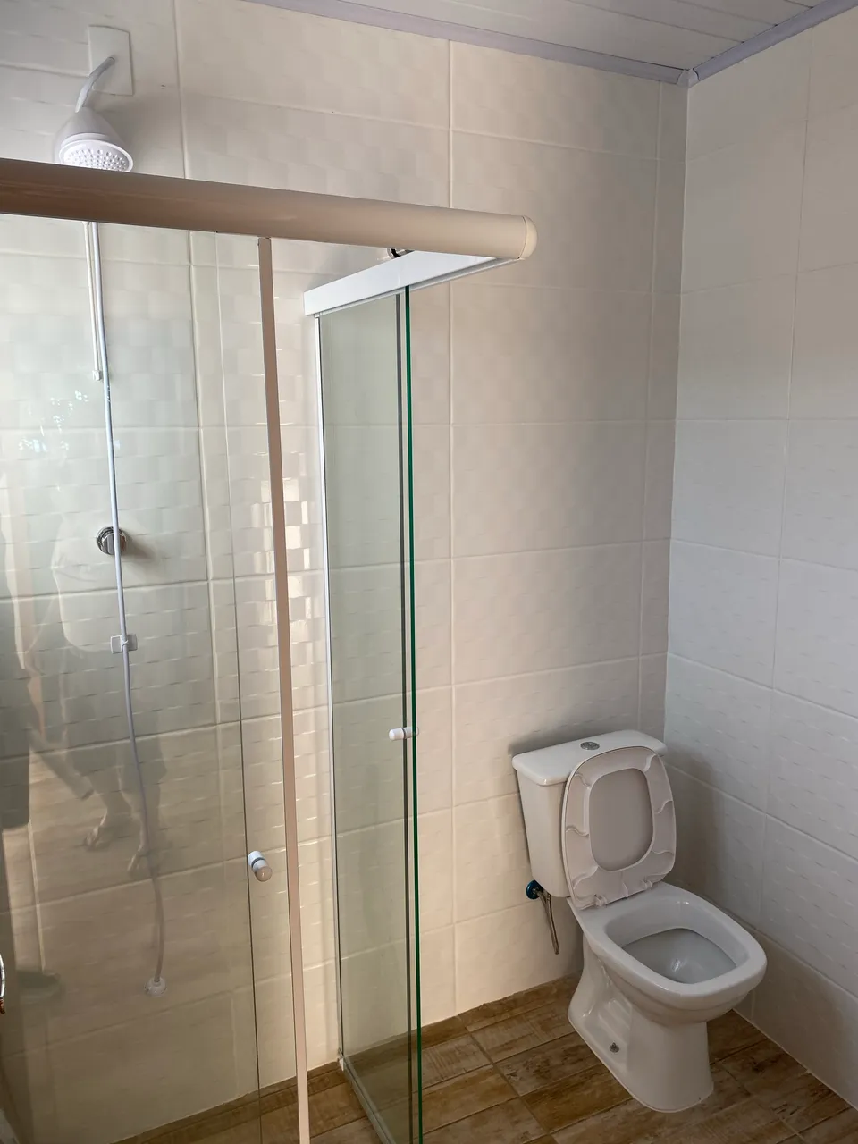 1-bedroom apartment with parking and glass shower — photo 7