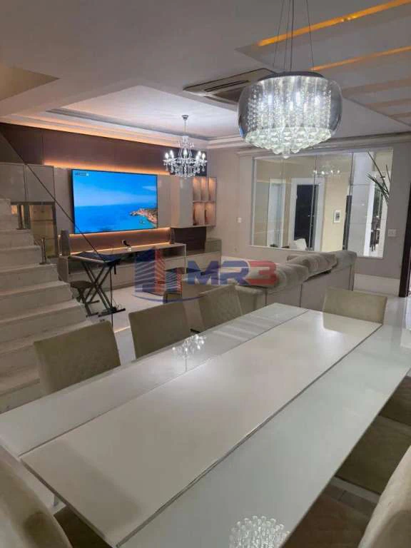 Casa triplex mobiliada com 4 suítes e 9 banheiros — photo 14