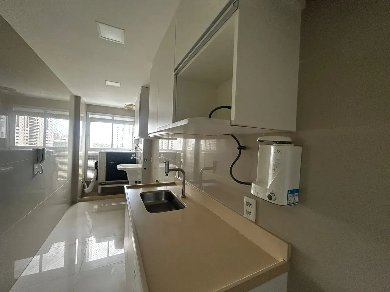 Apartamento de 2 quartos com varanda e cozinha separada — photo 8