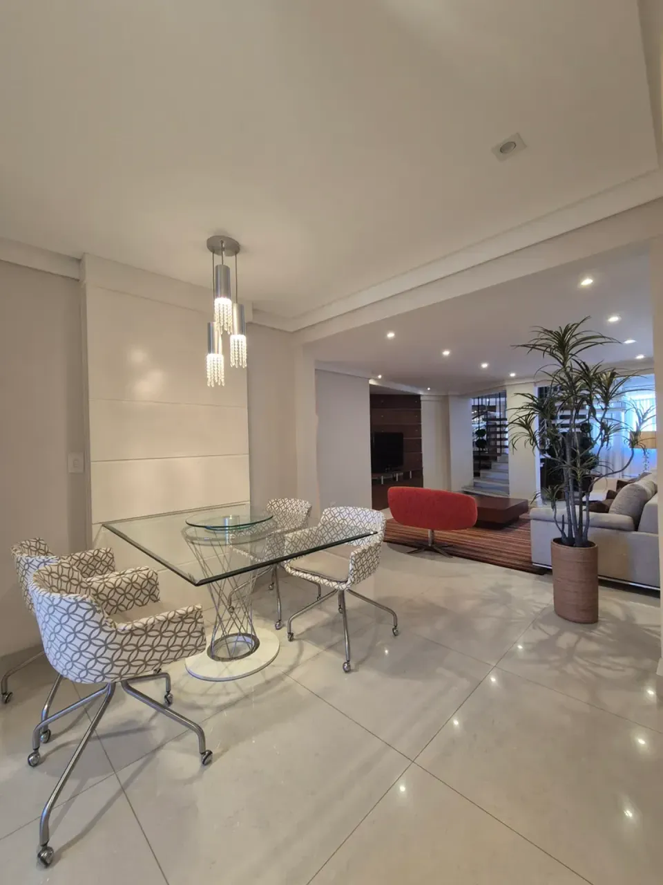 Apartment with 3 bedrooms and 5 bathrooms, 183 m² — photo 5