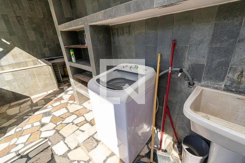 Casa de 150 m² com 3 quartos e varanda — photo 46