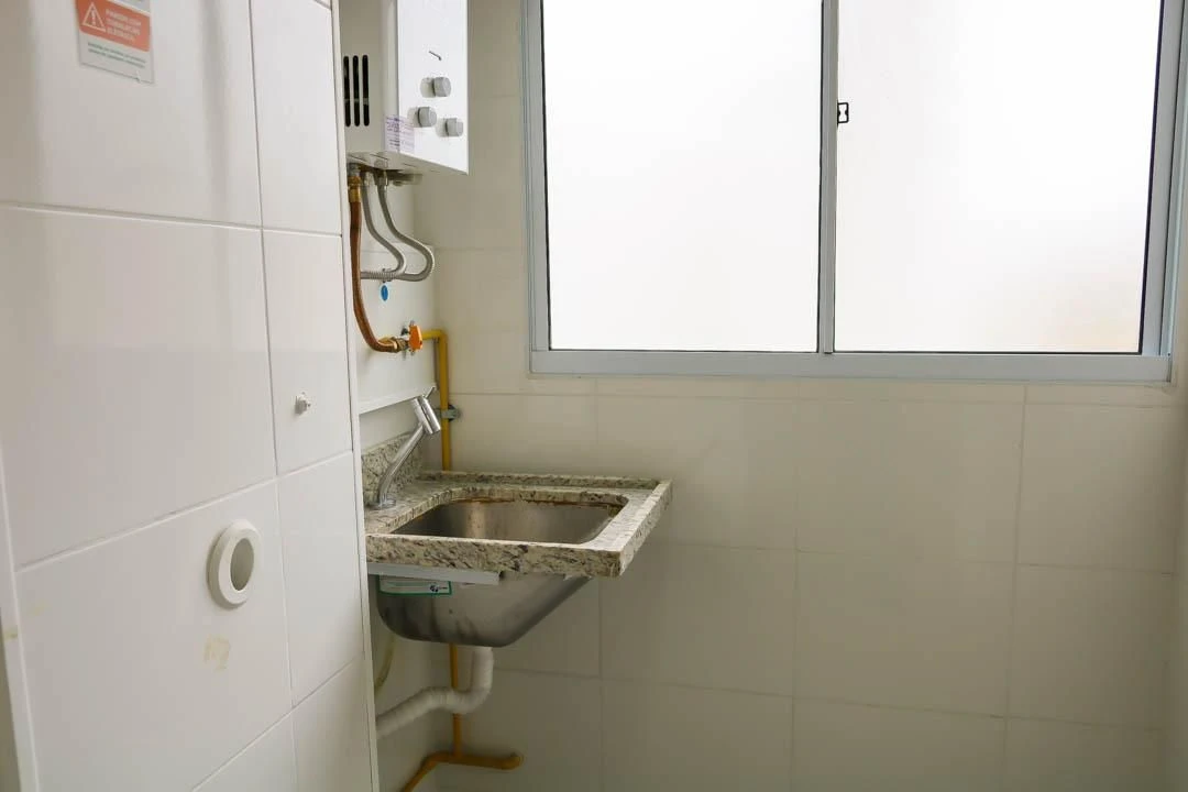 Mountain view in a 2-bedroom apartment, 43 m² — photo 12