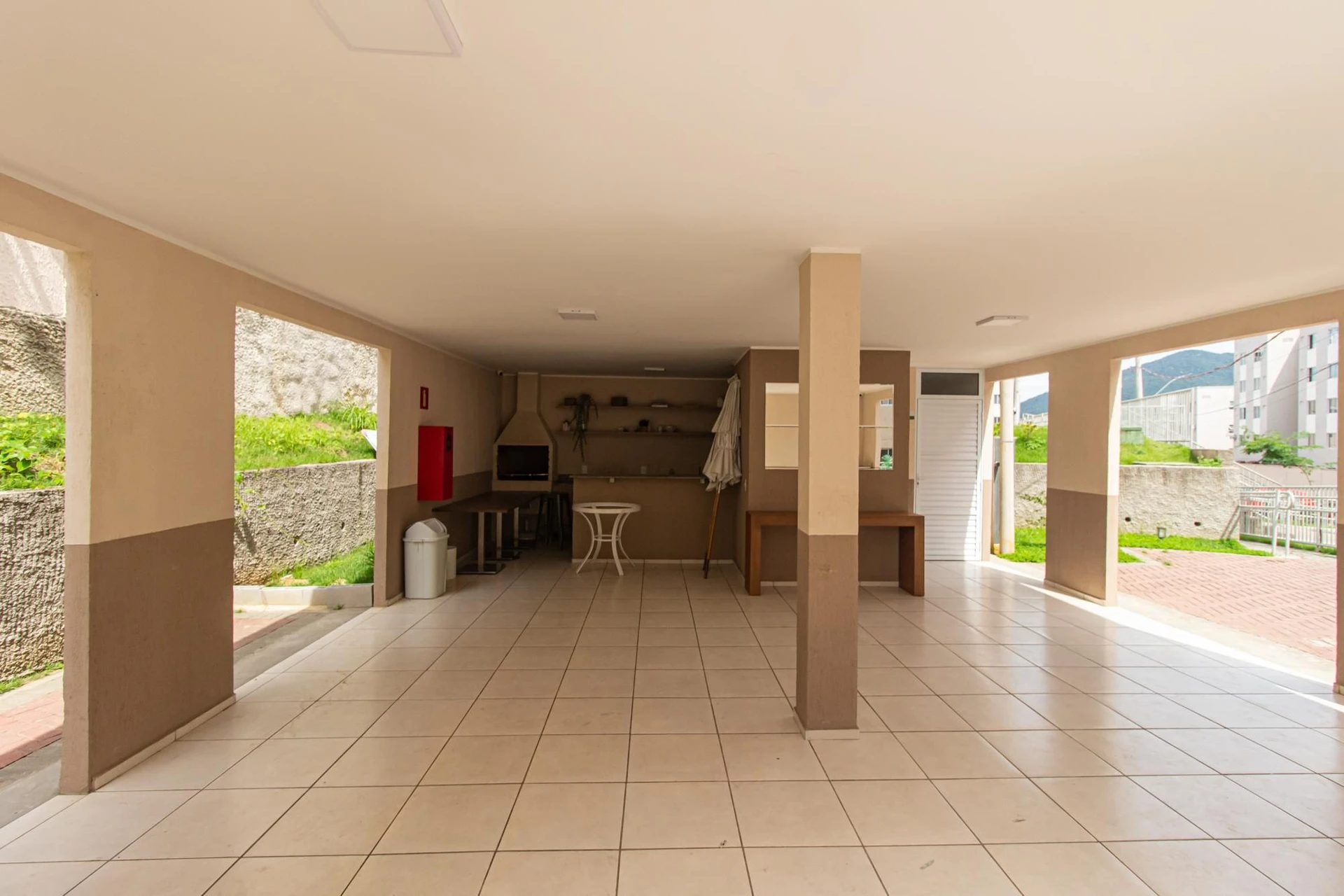 Mountain view in a 2-bedroom apartment, 37 m² — photo 19