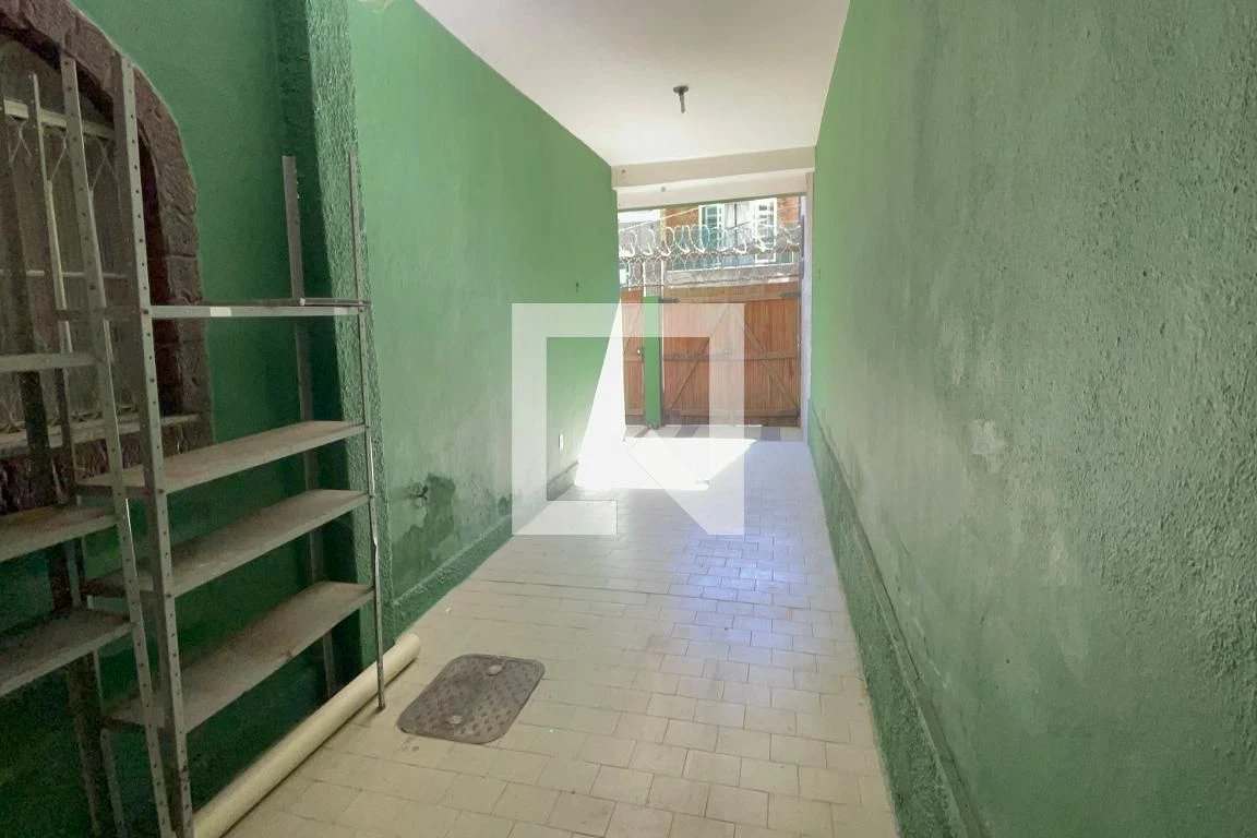 Casa para alugar com 4 quartos, varanda e quintal — photo 57