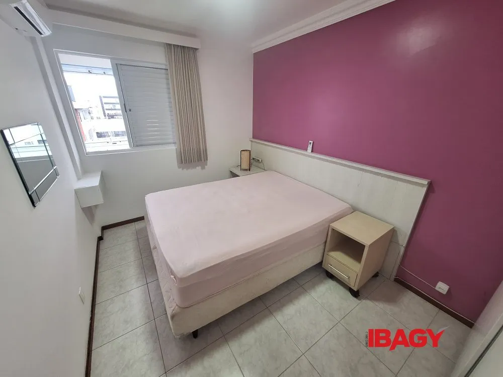 Furnished apartment with 3 bedrooms and 3 bathrooms — photo 23