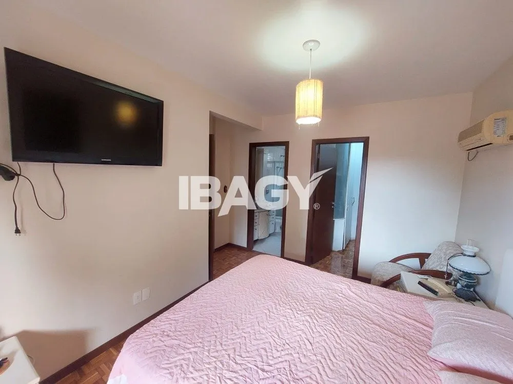Furnished house with 5 bedrooms and 4 parking spots — photo 3