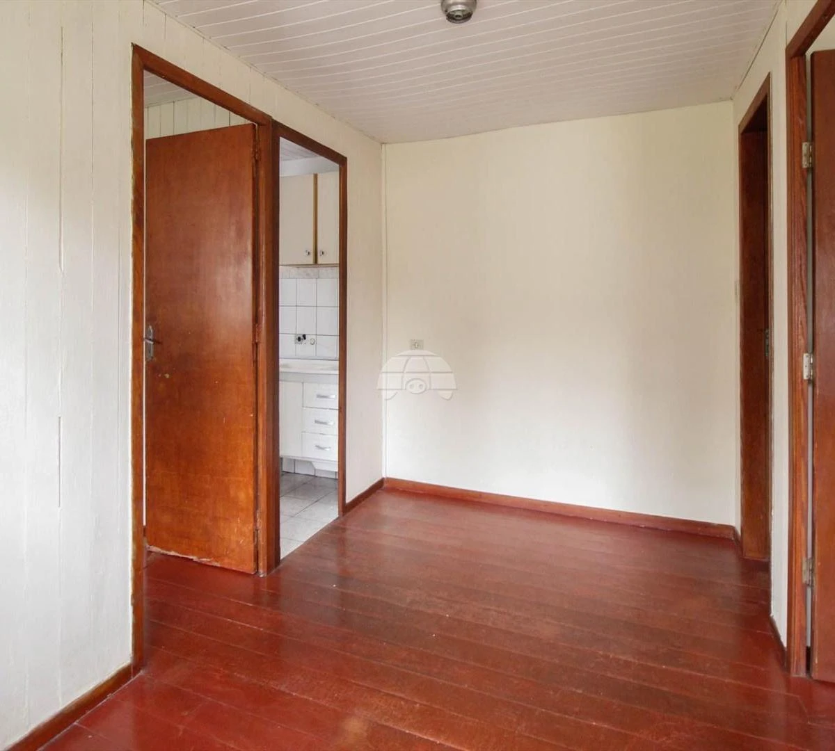 Wood or laminate floors in a 2-bedroom house, 40 m² — photo 12