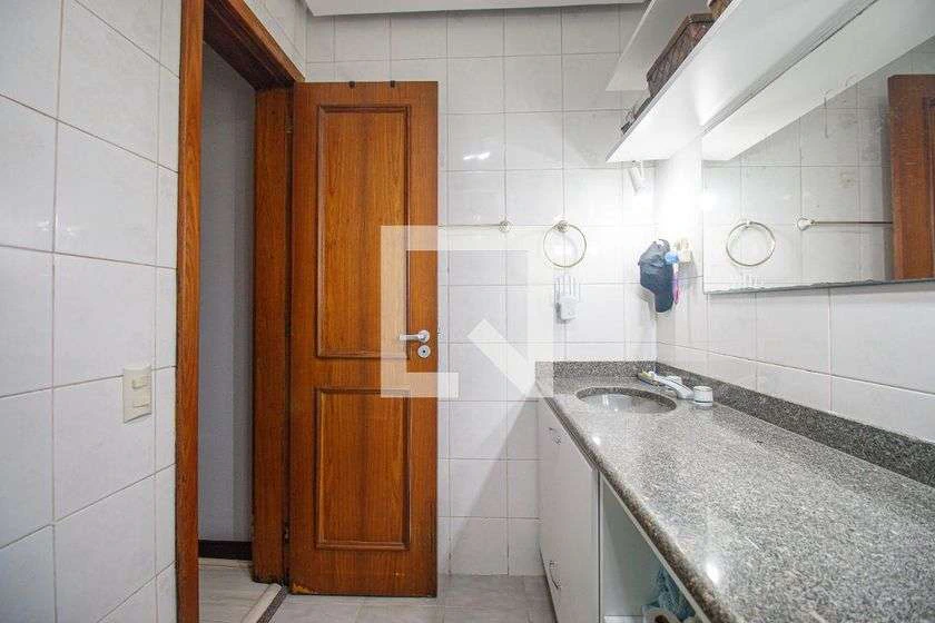 132 m² rental apartment with 2 bedrooms and 2 parking spaces — photo 10