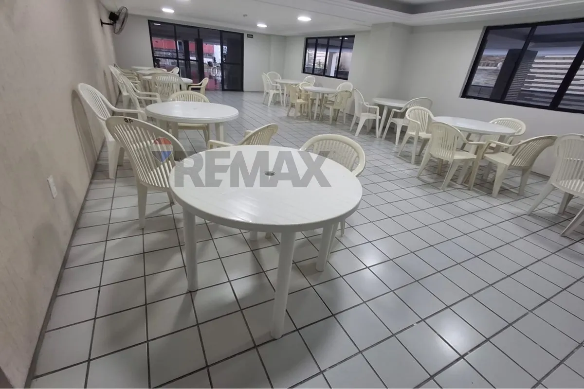Unfurnished 55 m² apartment with 1 suite and balcony — photo 15