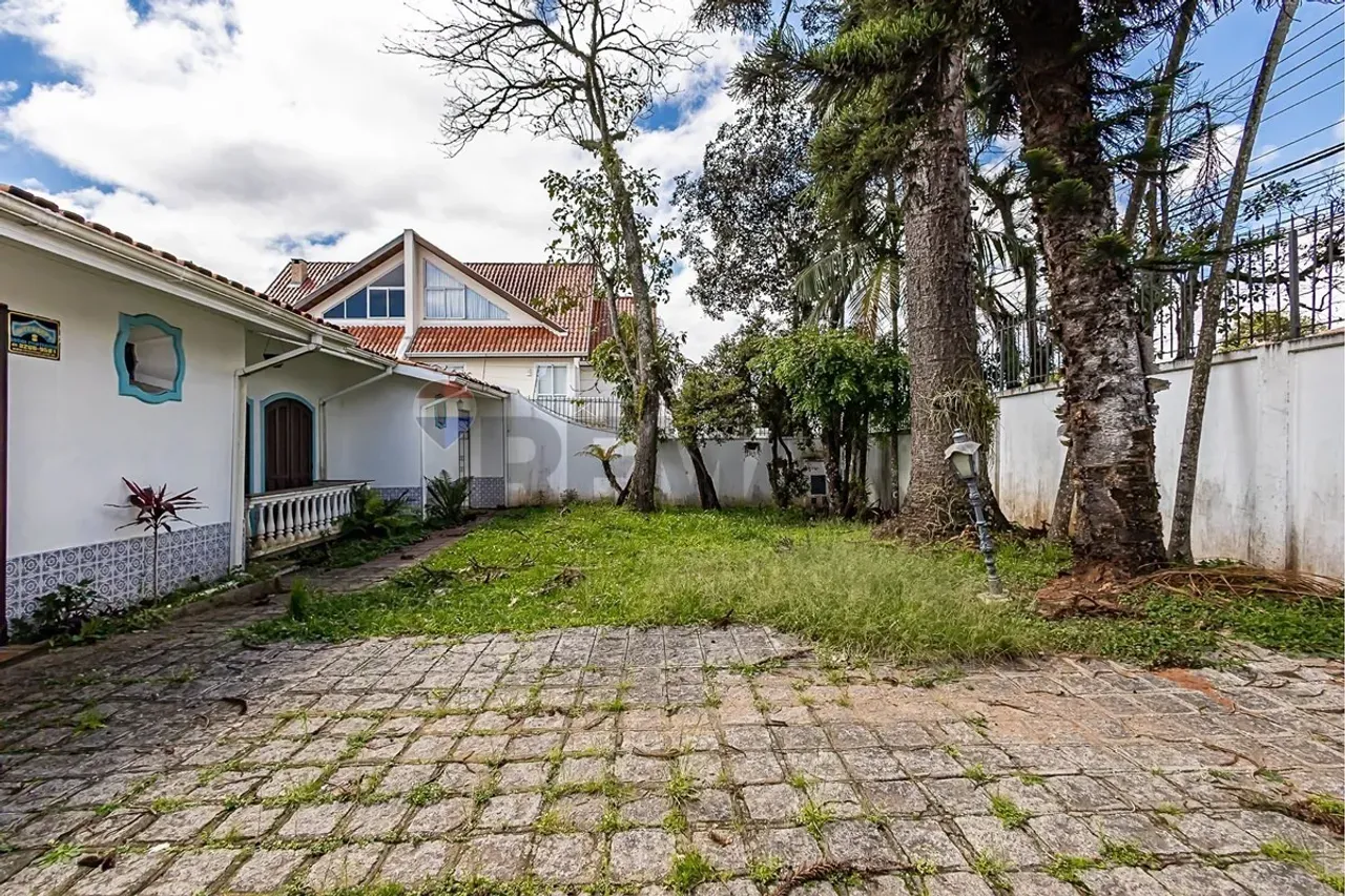 House with 3 bedrooms, 1 en-suite and private garden 309 m² — photo 14
