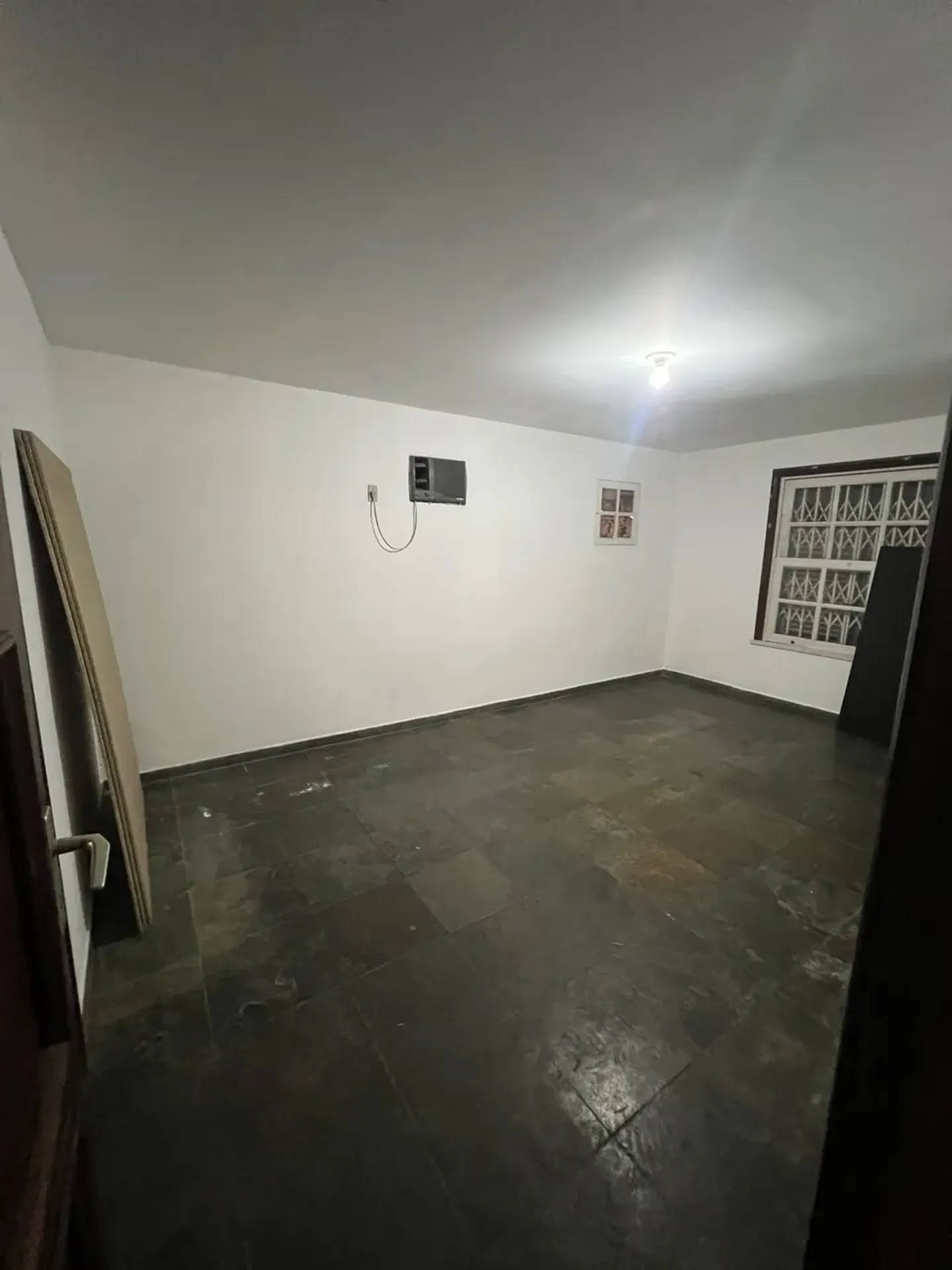 Duplex house with 4 bedrooms, 2 en-suites, 800 m² — photo 22