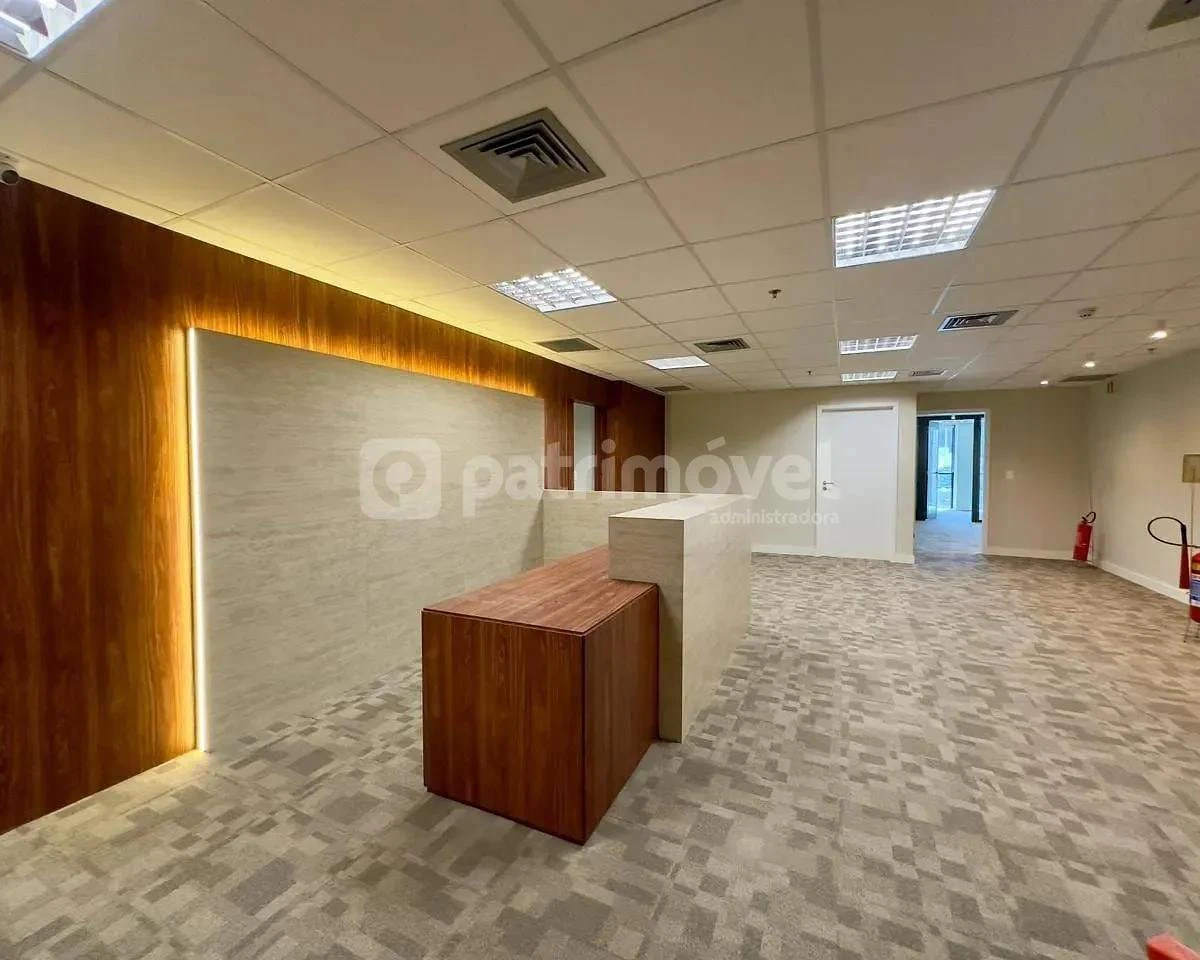 Немеблированная квартира 780 м²: 1 спальня и 6 санузлов — photo 20