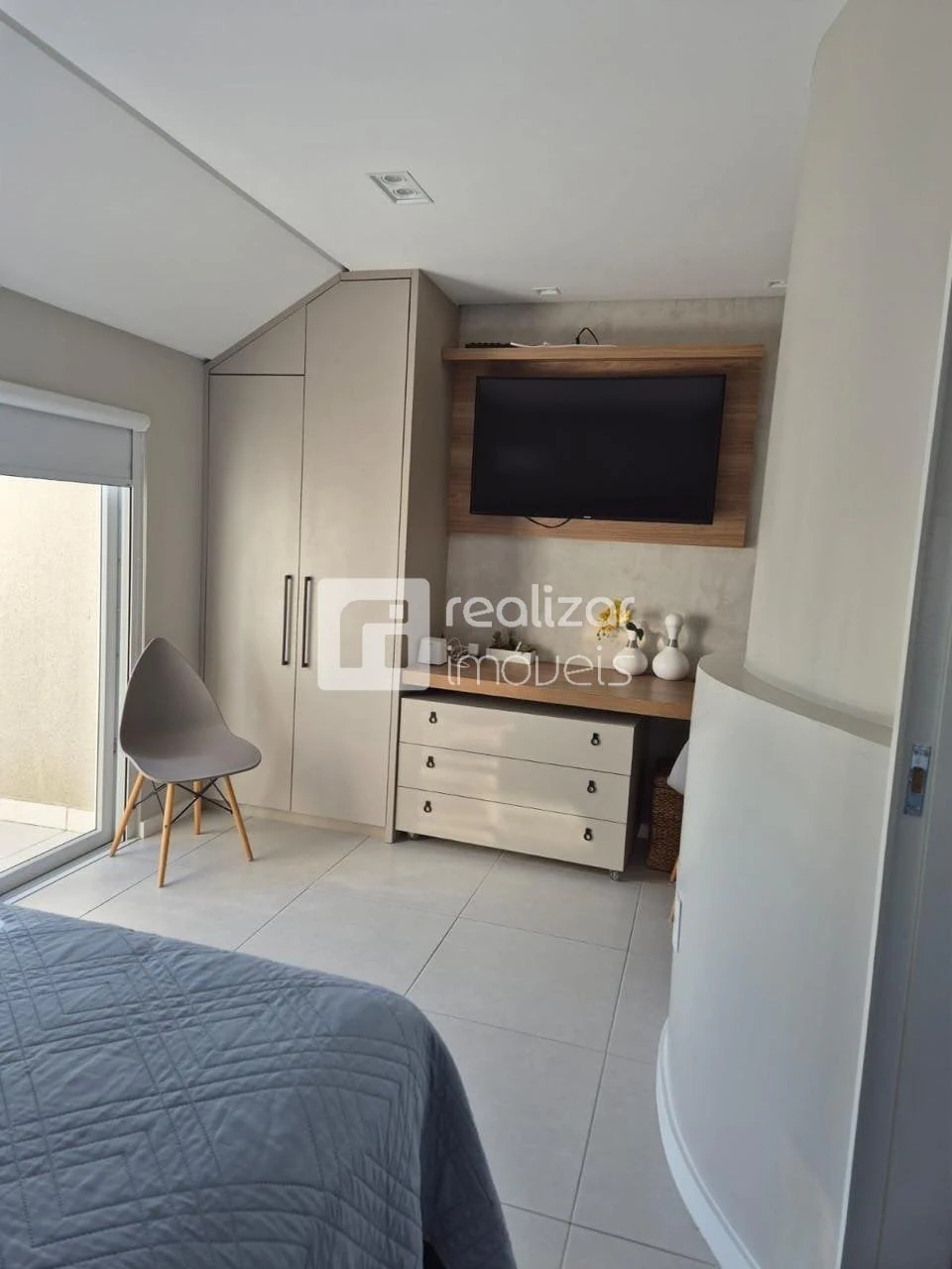 Private pool in a 4-bedroom apartment, 168 m² — photo 5