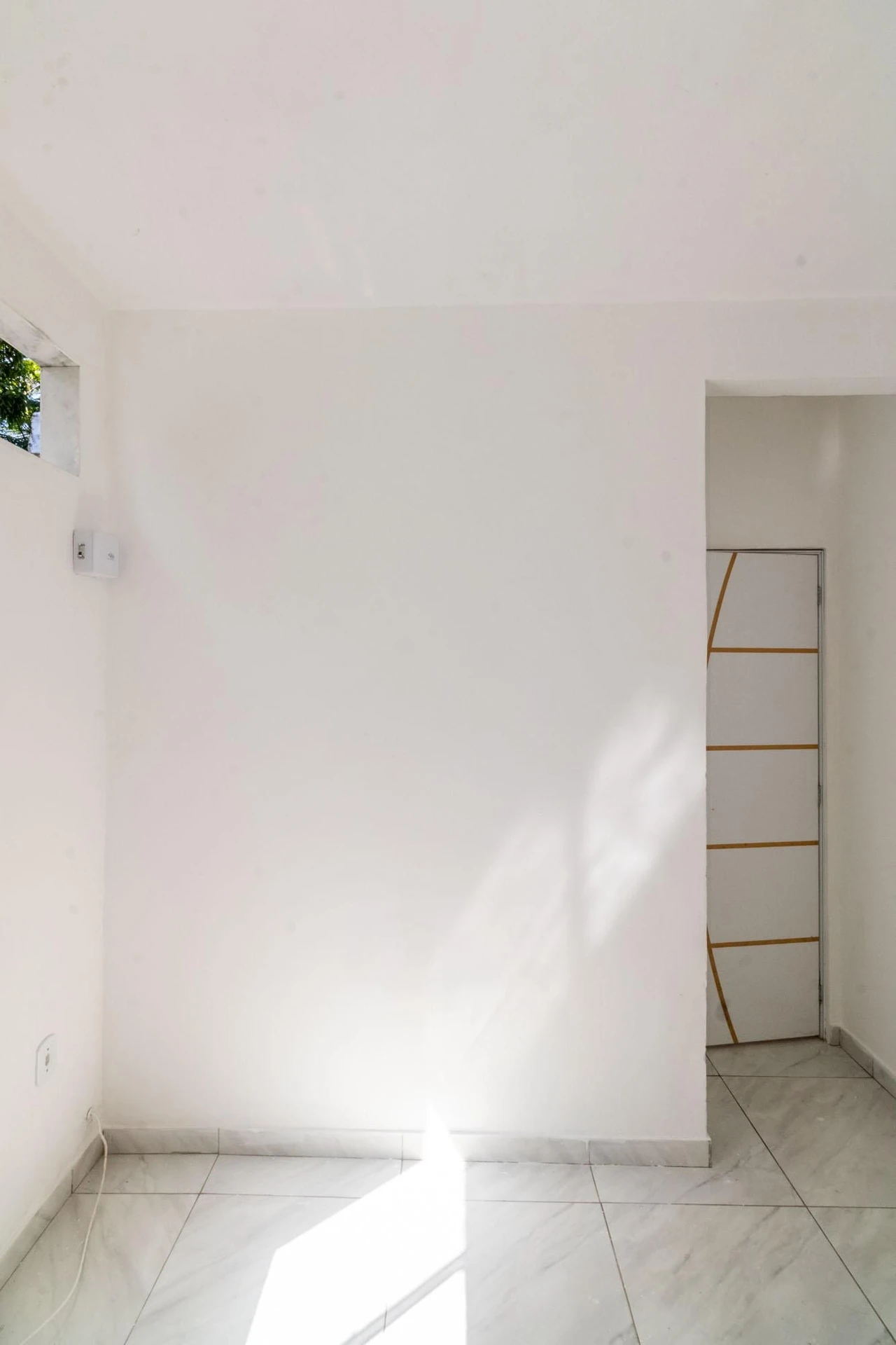 Будинок без меблів з 1 спальнею та кухнею open-plan — photo 14