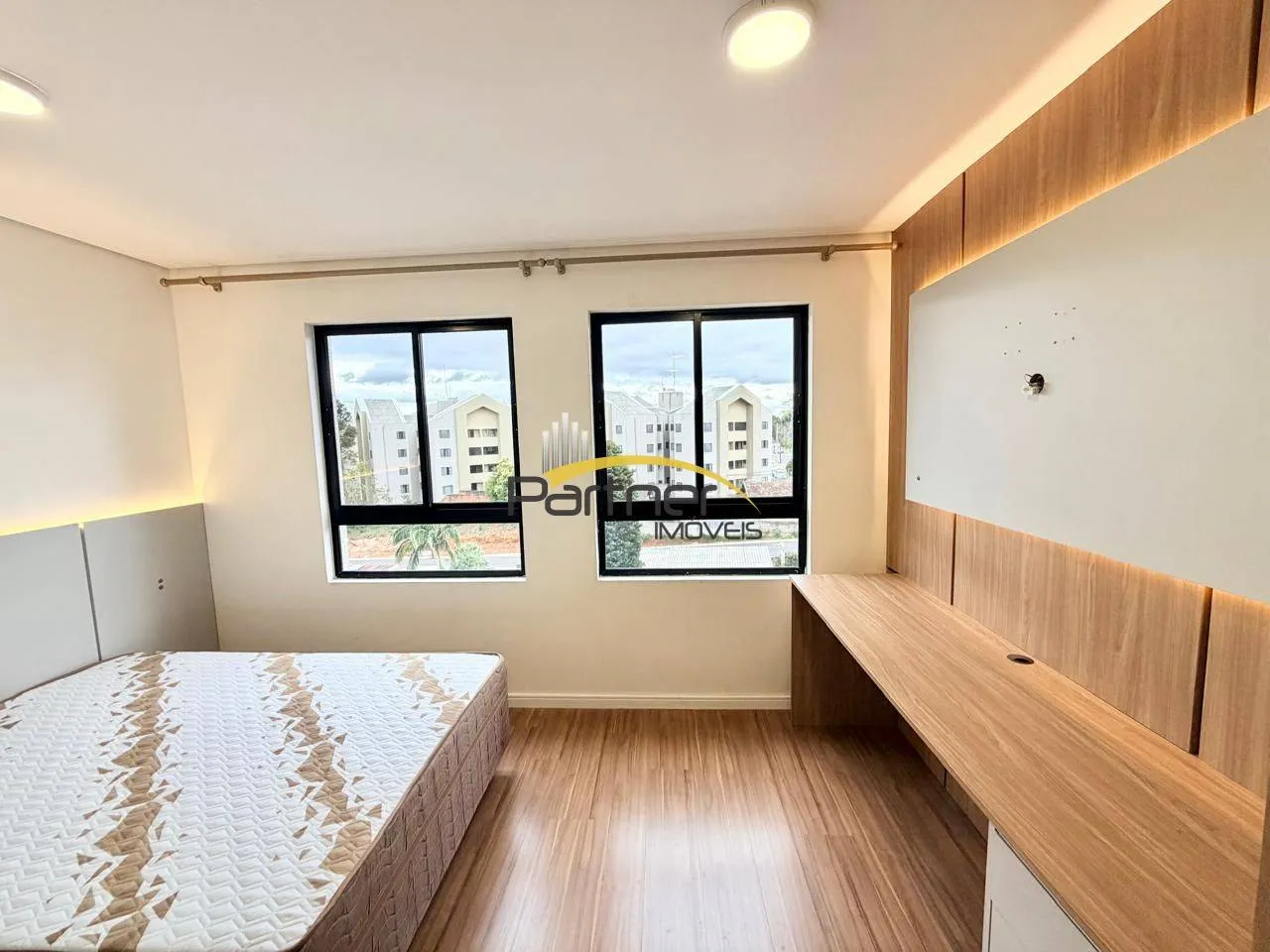Studio no 4º andar com janelas do piso ao teto — photo 13