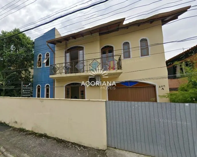 Single-level house with 2 bedrooms and a private garden