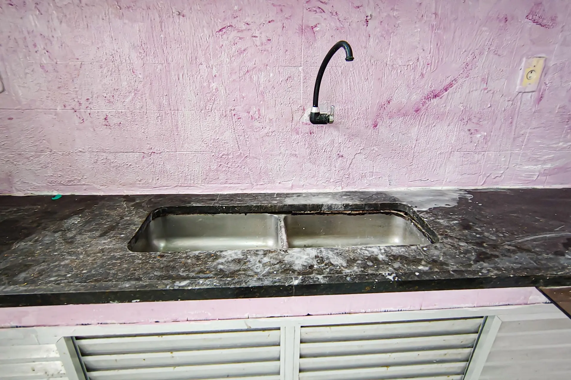 Меблированный дом с 6 спальнями и видом из окон — photo 37