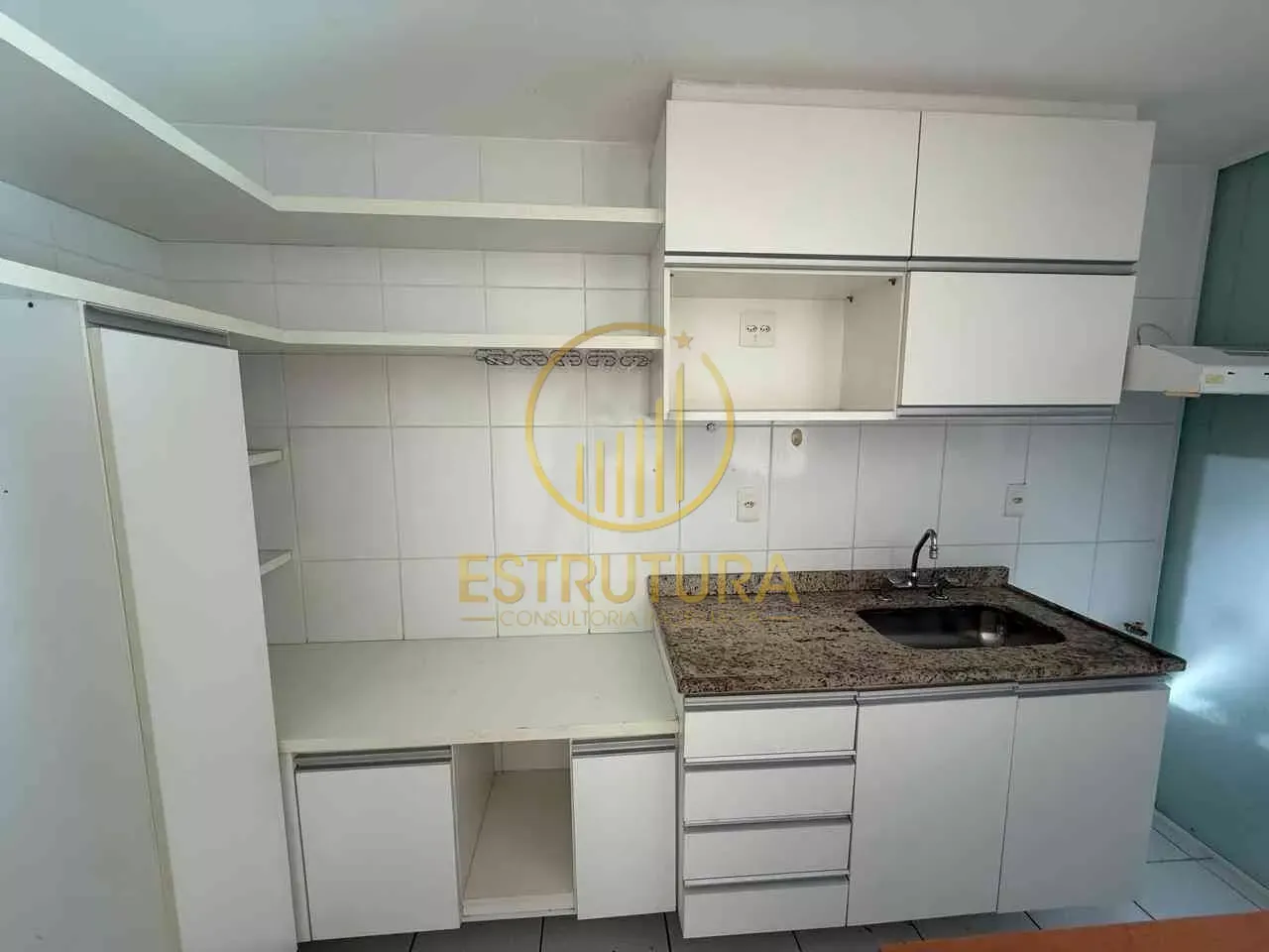 Rental apartment with 2 bedrooms and a balcony — photo 6