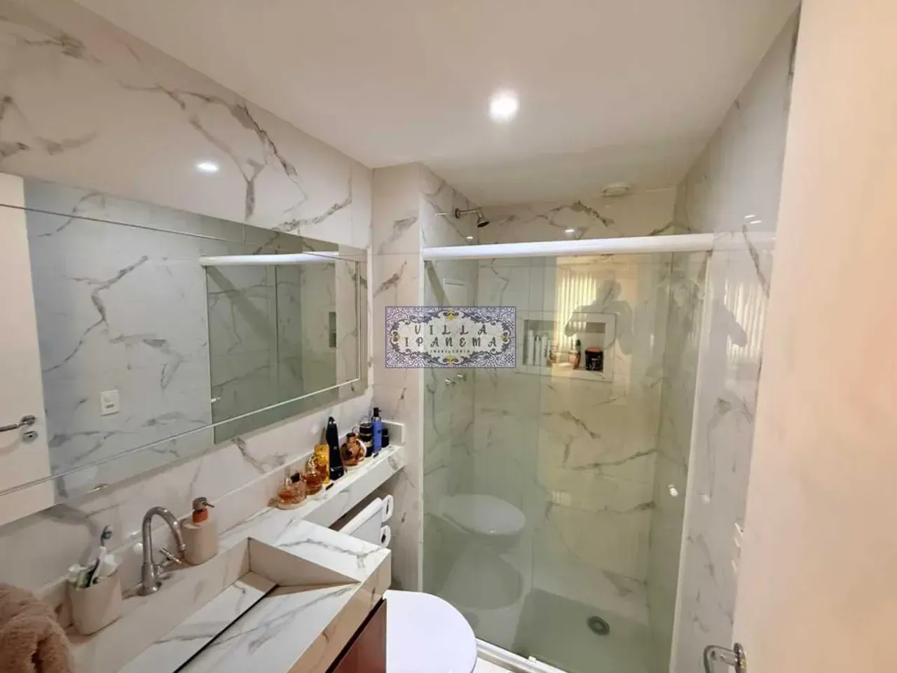 Furnished 3-bedroom duplex with open-plan kitchen — photo 28