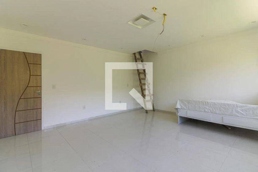 Condominium house with 5 bedrooms and 4 bathrooms — photo 45