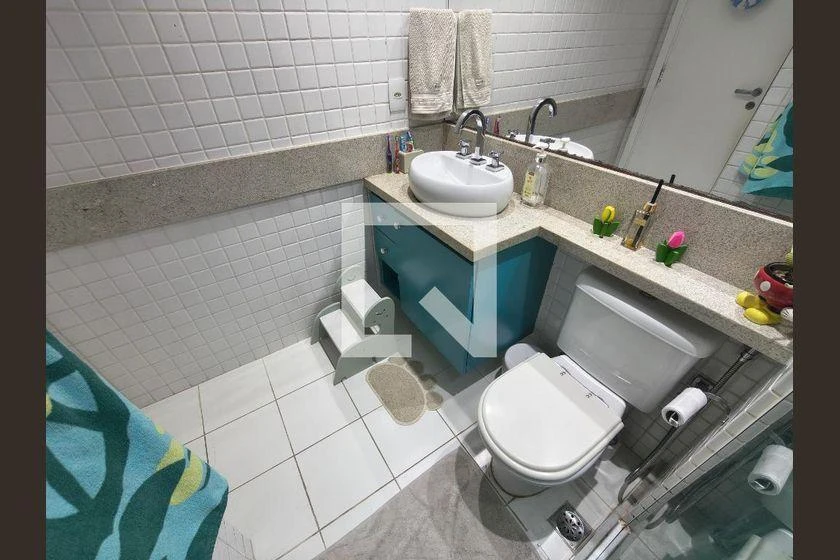 Furnished apartment, 103 m², with a glass-enclosed balcony — photo 15