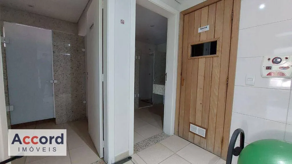 Furnished 3-bedroom apartment with 115 m² — photo 25